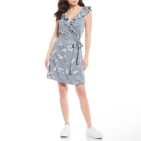 Roxy Rivello With You Sleeveless Floral Wrap Dress Women’s Size S Gray Ruffle - Picture 3 of 13
